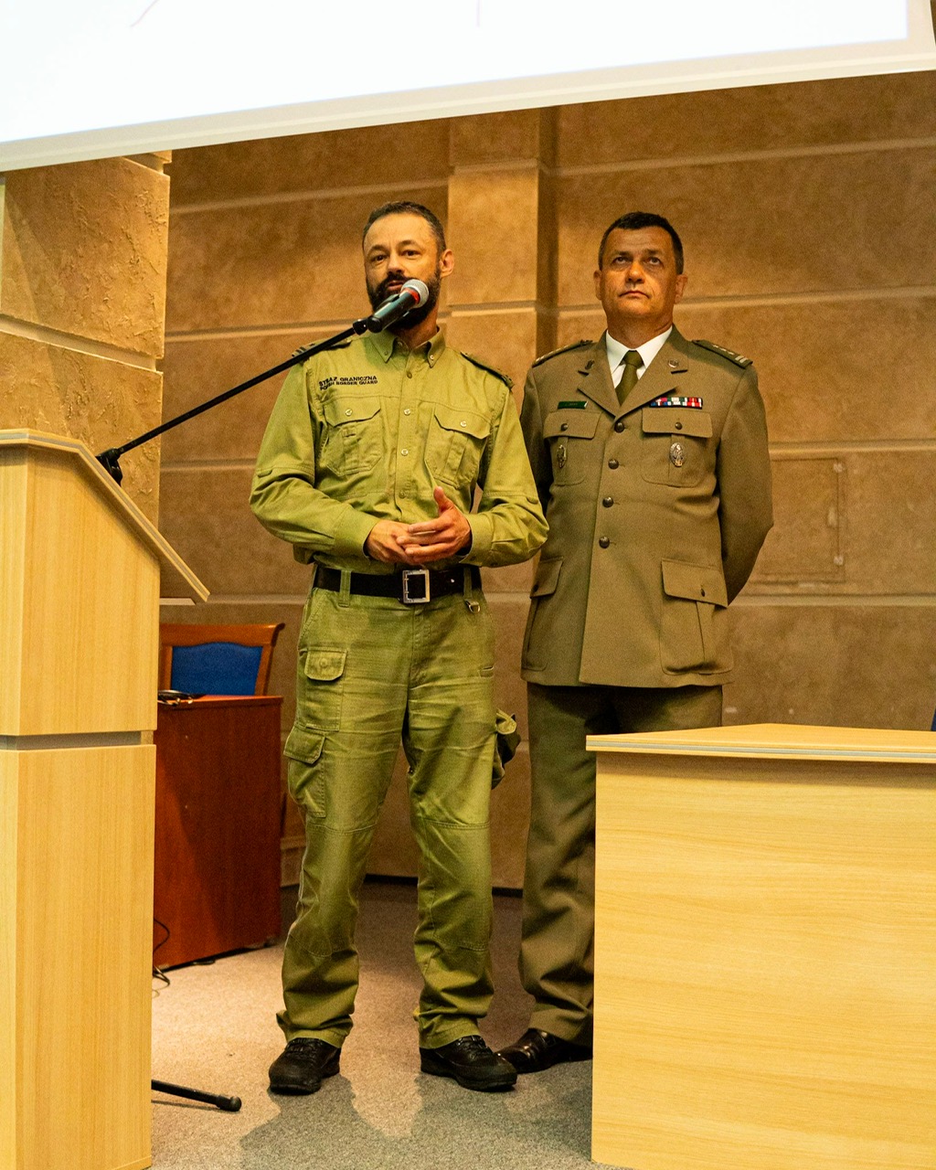 Funkcjonariusze Placówki Straży Granicznej w Szczecinie Wykład funkcjonariuszy Straży Granicznej