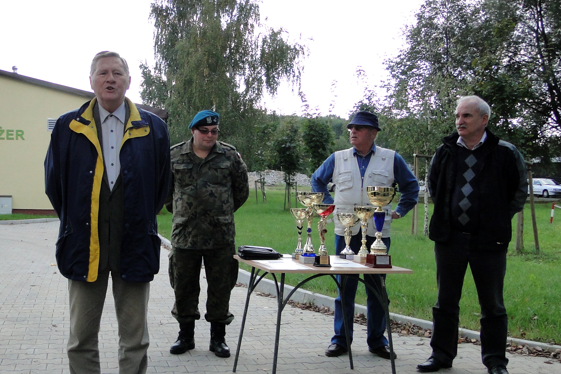 Organizatorzy zawodów strzeleckich Związku Żołnierzy Wojska Polskiego