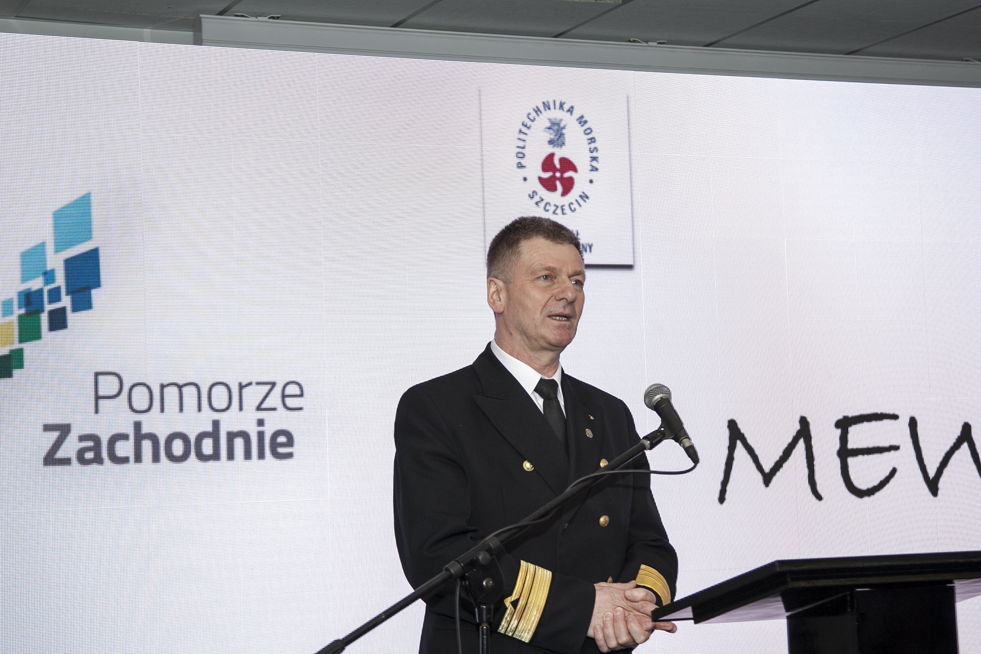 dr hab. inż. Artur Bejger, prof. PM dr hab. inż. Artur Bejger, prof. PM