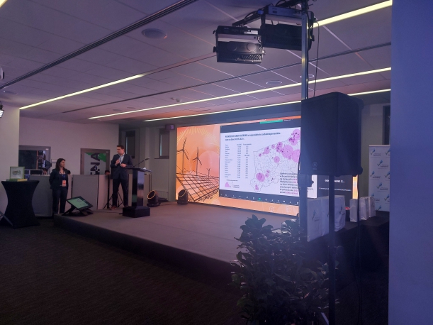 Pani Justyna Strzyżewska i Pana Tomasz Furmańczyk Regionalne Biuro Gospodarki Przestrzennej WZ Pani Justyna Strzyżewska i Pana Tomasz Furmańczyk Regionalne Biuro Gospodarki Przestrzennej WZ