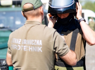 Pirotechnik Straży Granicznej